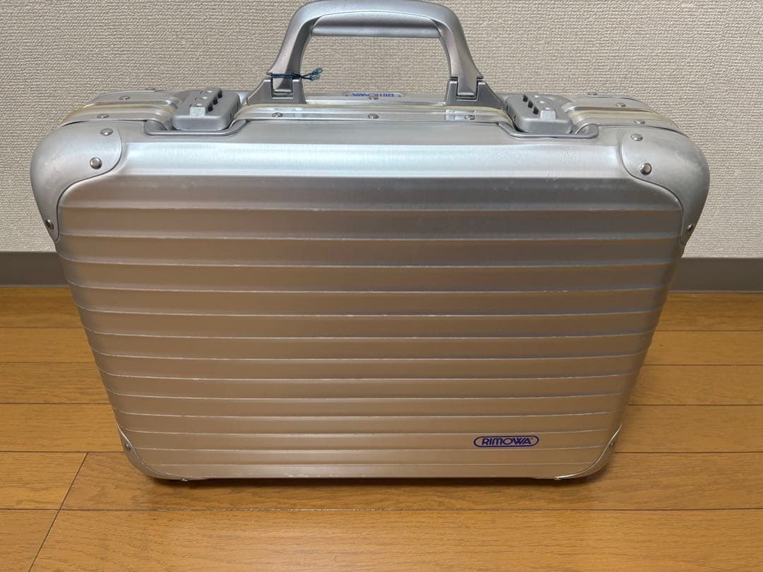 RIMOWA アルミニウム ビジネスバッグ シルバー 中型
