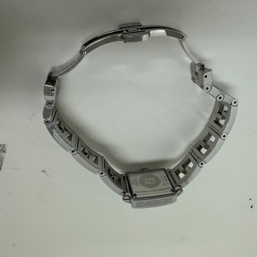 771100/FENDI フェンディ オロロジクアドロ クォーツ腕時計