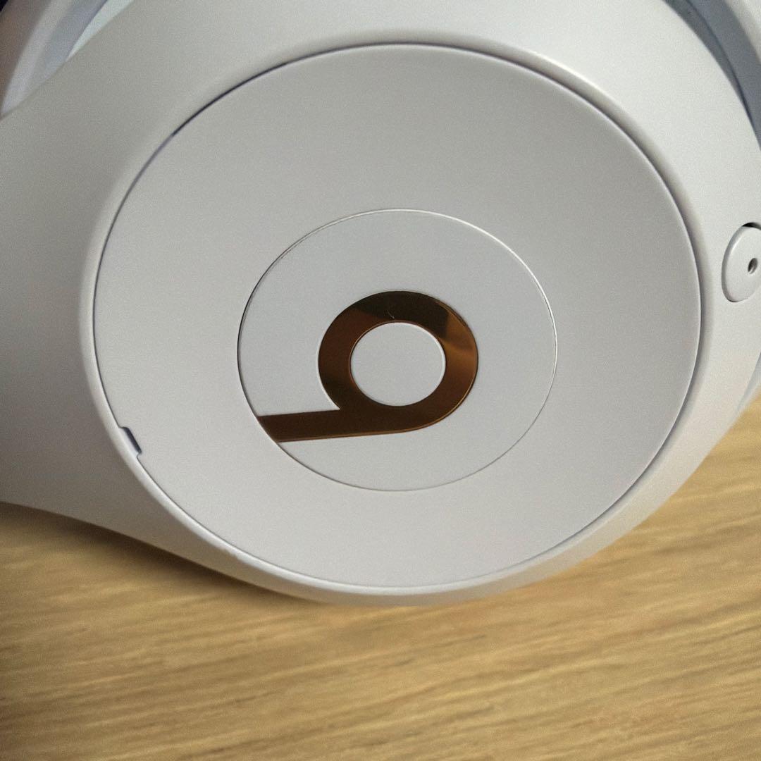 Beats Studio3 Wireless ホワイト