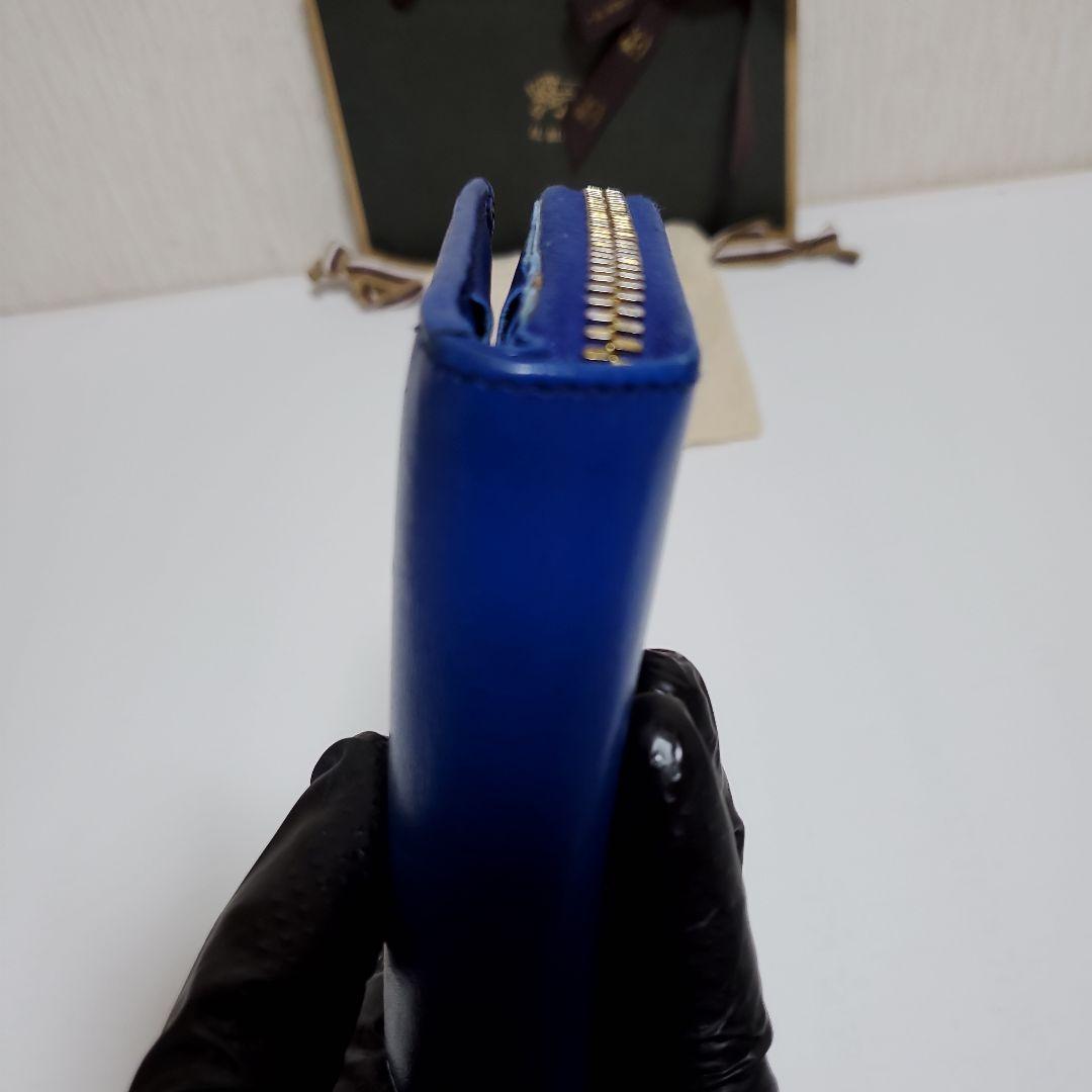 週末限定完売品　イルビゾンテ　二つ折り財布　ロイヤルブルー　ゴールド　牛革レザー