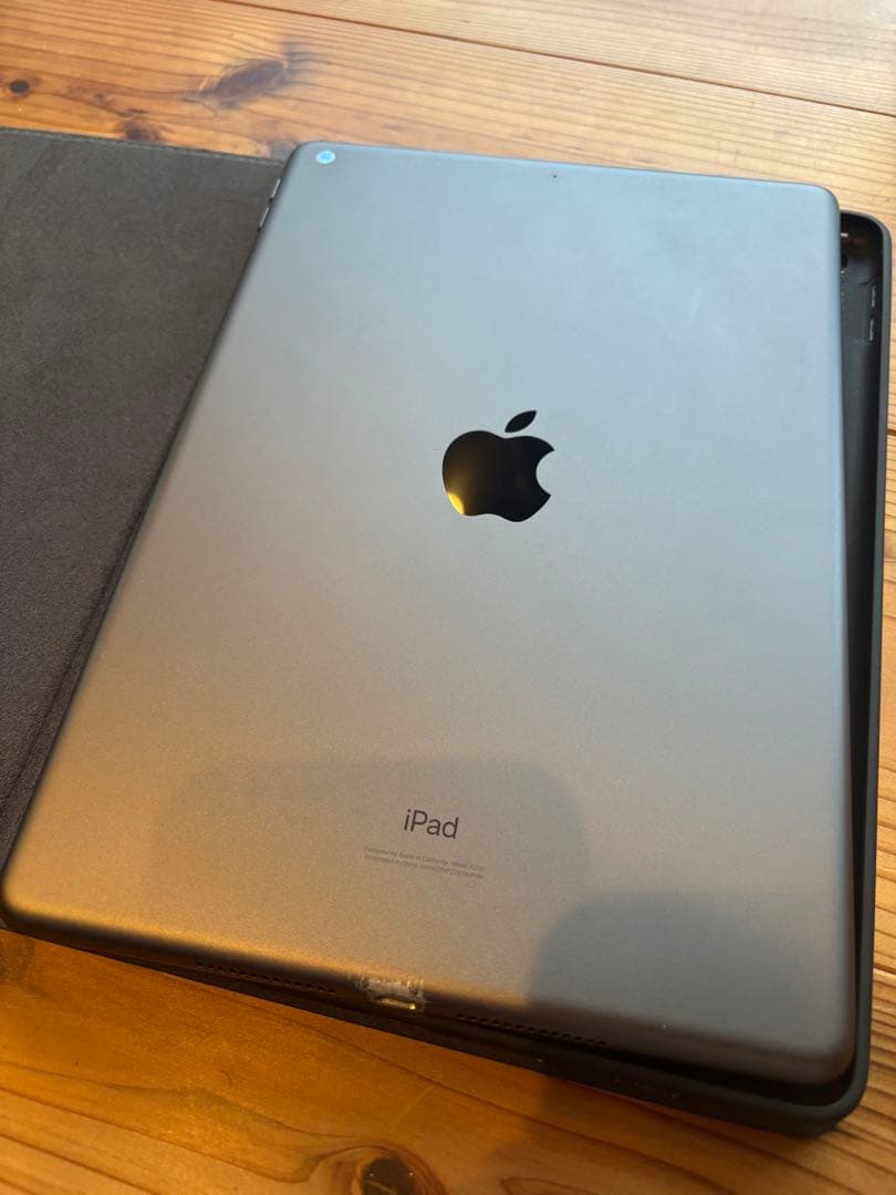 iPad 第7世代　32GB Wi-Fiモデル　ケース付き