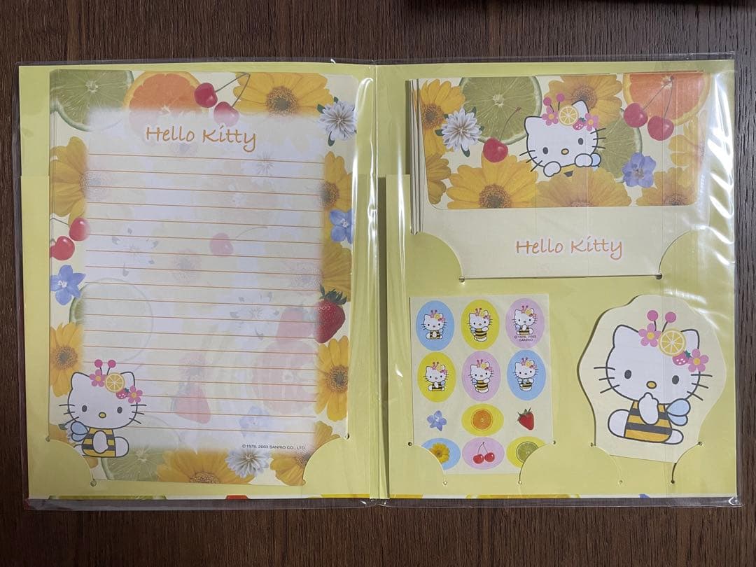 レア♡サンリオ♡キティ 海外限定 ミツバチ フルーツ レターセット 2002年