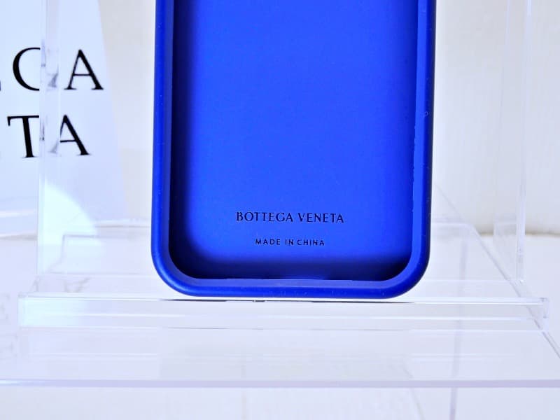 ⭐️美品　ボッテガヴェネタ　iPhone シリコンスマホケース　カバー　ブルー