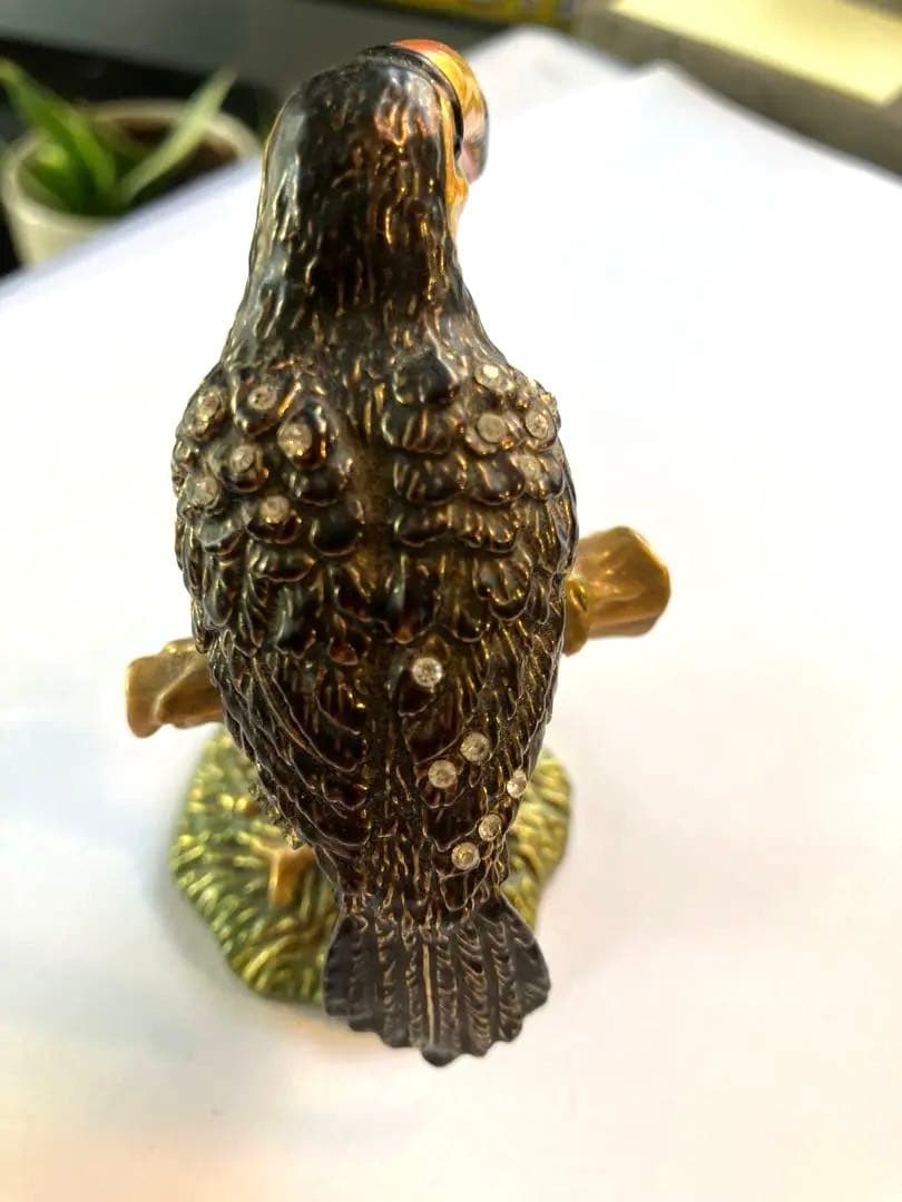 トゥカンのアンティーク置物・ピルケース