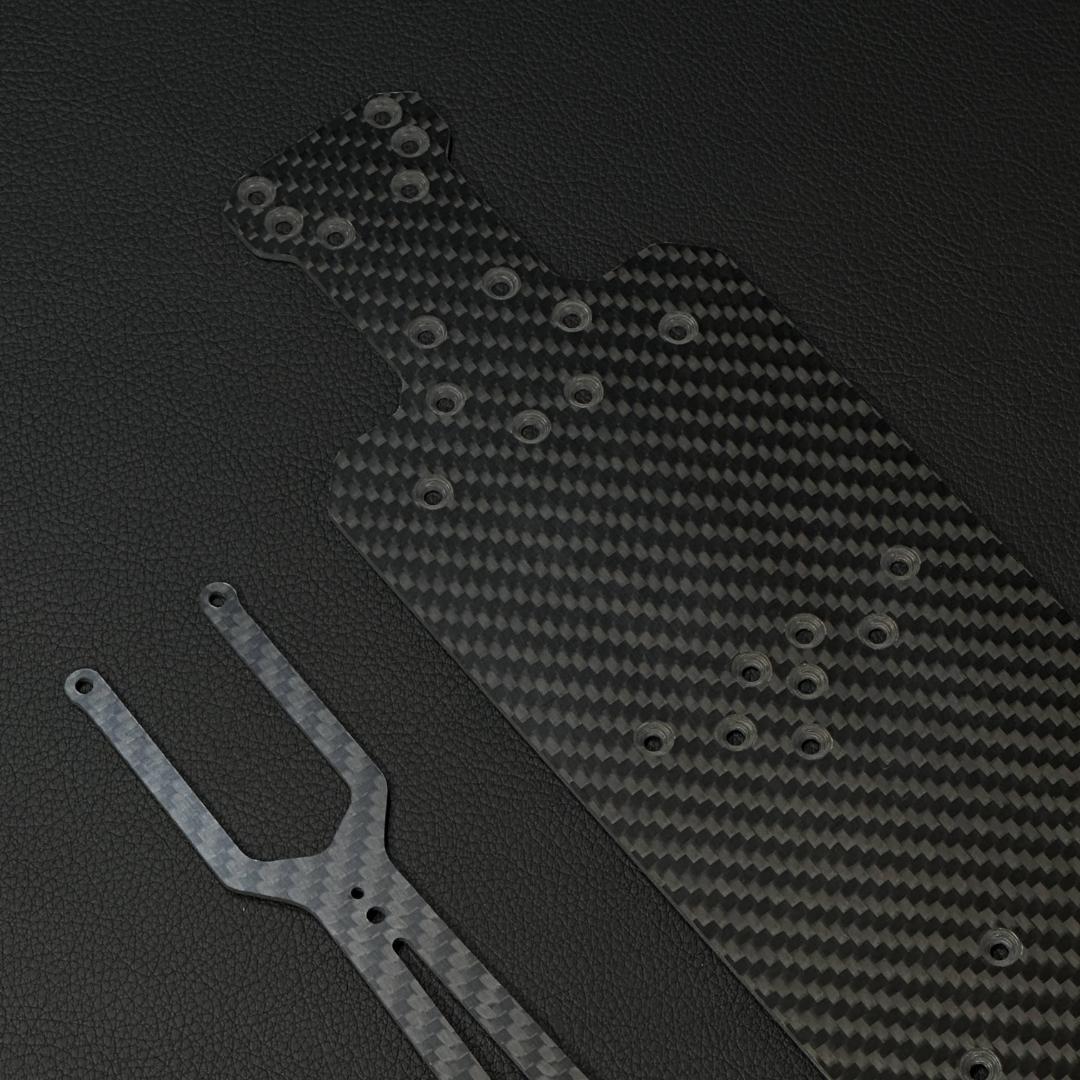 特注品 ヨコモ RD2.0 カーボンシャーシ 2.0mm + アッパ m1512