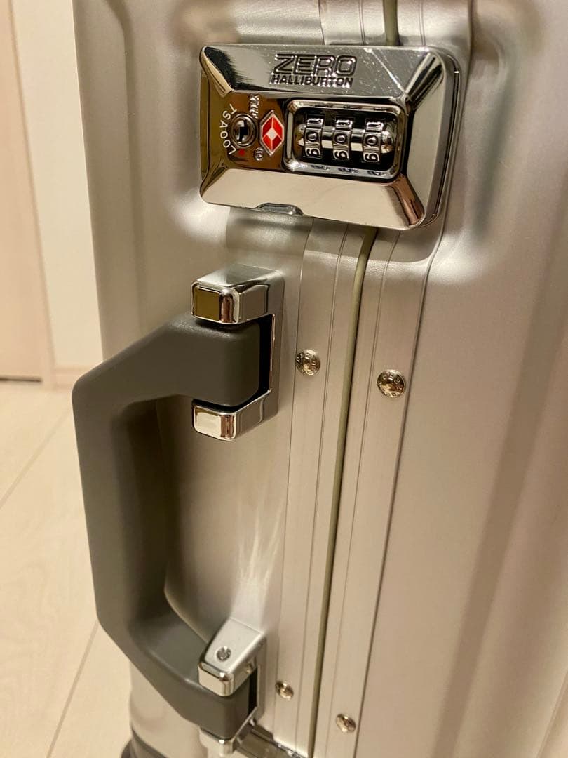 定価14万 ゼロハリバートン アルミスーツケース 31L　キャリーバッグ リモワ