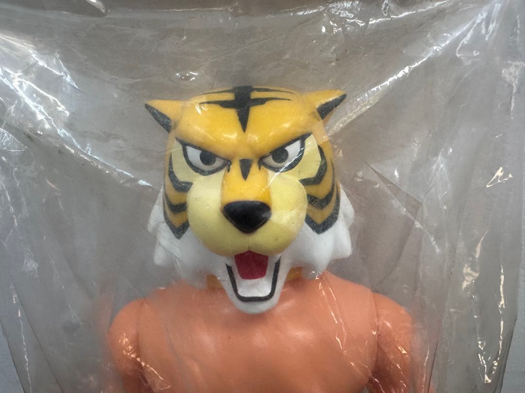 タイガーマスク　電人　ジャイアントソフビ（未開封）袋汚れあり