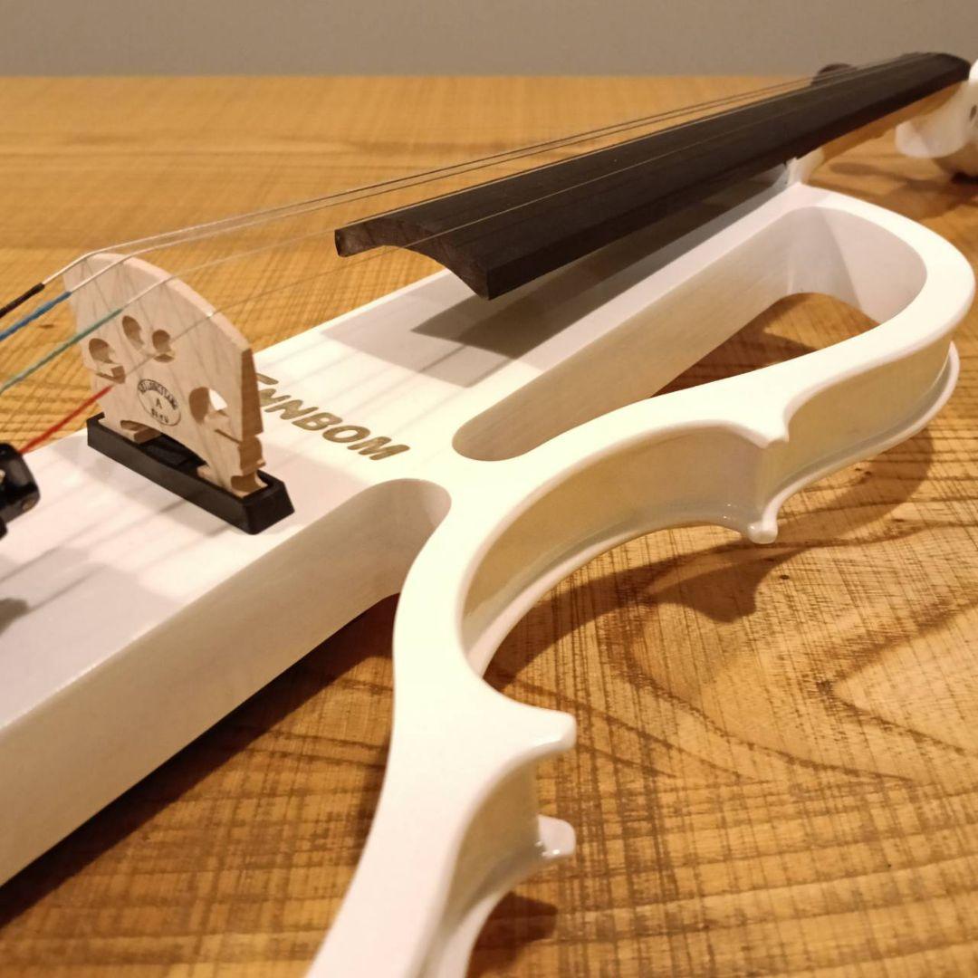 【美品】ENNBOM サイレントバイオリン  エレキバイオリン 白 4/4サイズ