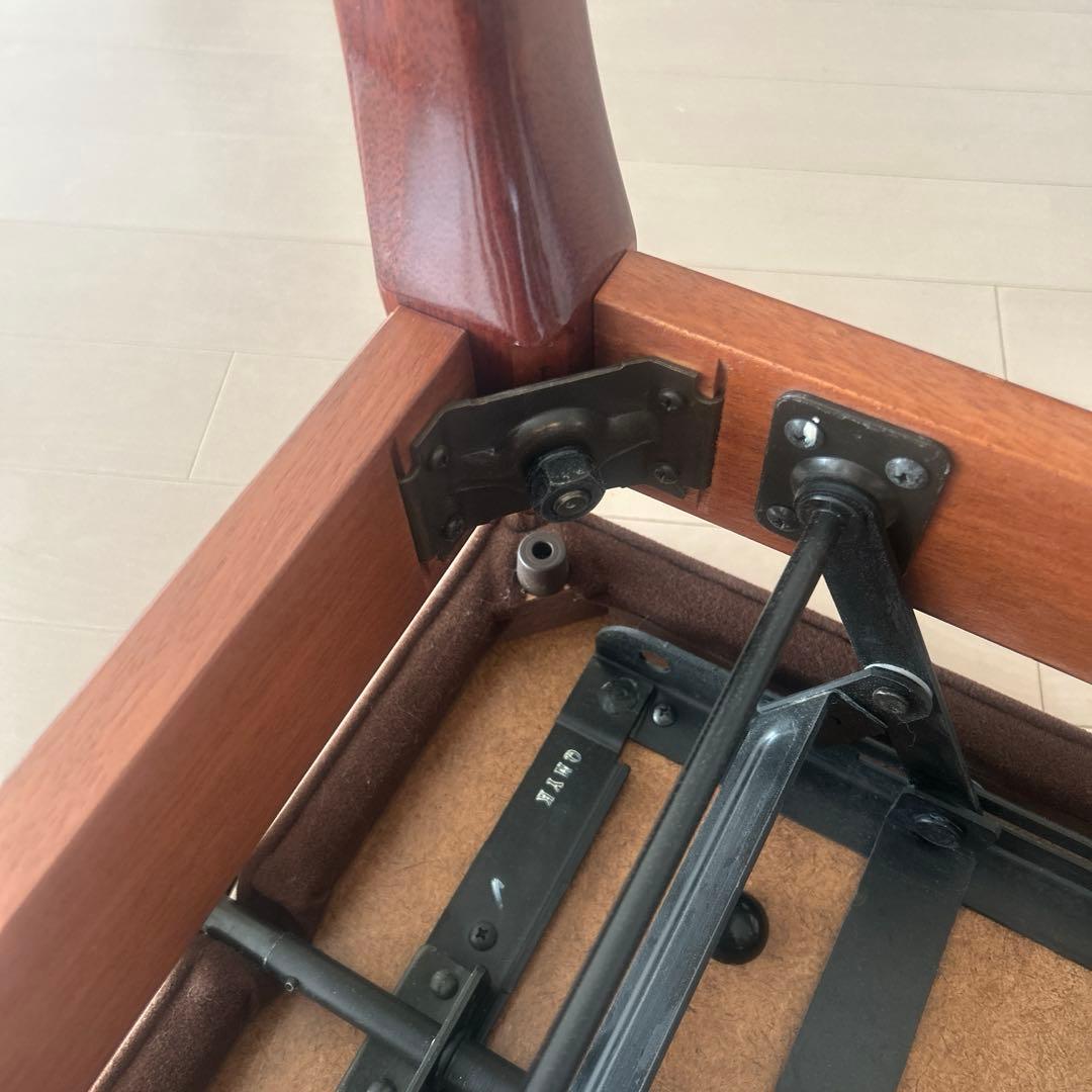 3/18までの特価品です！YAMAHAピアノ椅子（ネコ脚）