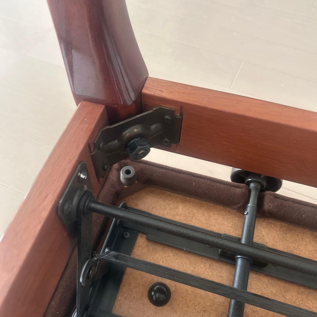 3/18までの特価品です！YAMAHAピアノ椅子（ネコ脚）