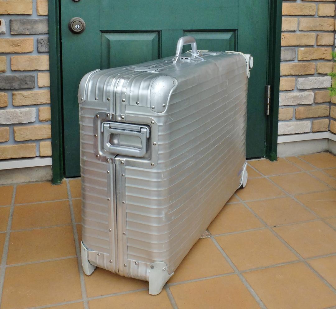 リモア 931.77『トパーズ』ジャンボ 2＋4輪プルタブ・ケース 104L