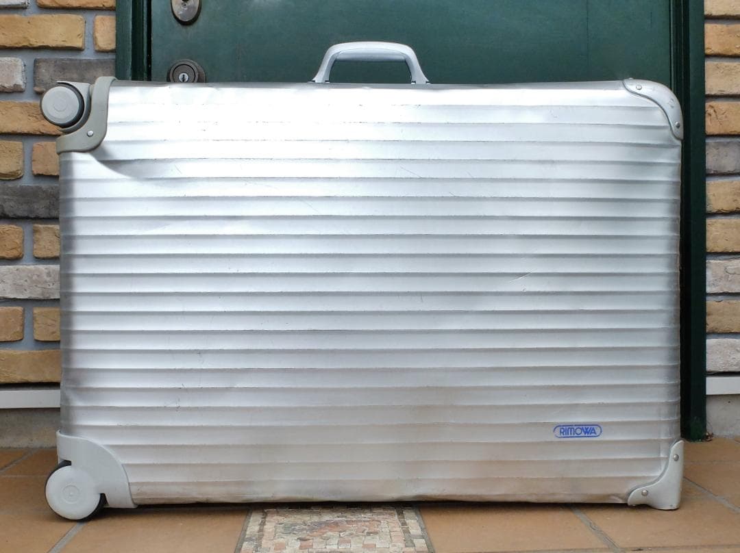 リモア 931.77『トパーズ』ジャンボ 2＋4輪プルタブ・ケース 104L