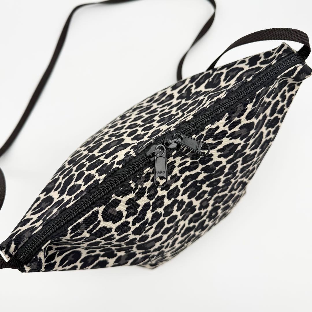 エルベシャプリエ グリーンレーベル別注 ビッグポシェット パンサーブラン