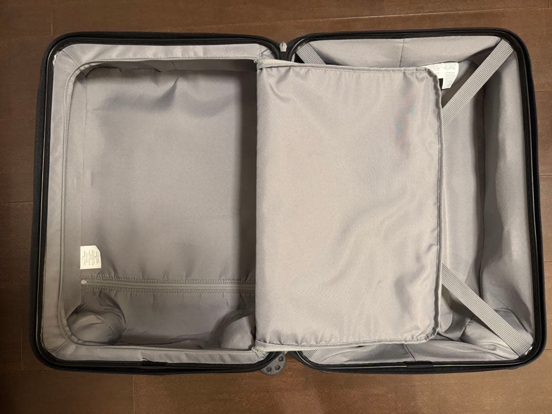 無印良品 ストッパー付きハードキャリー ブラック 機内持ち込み