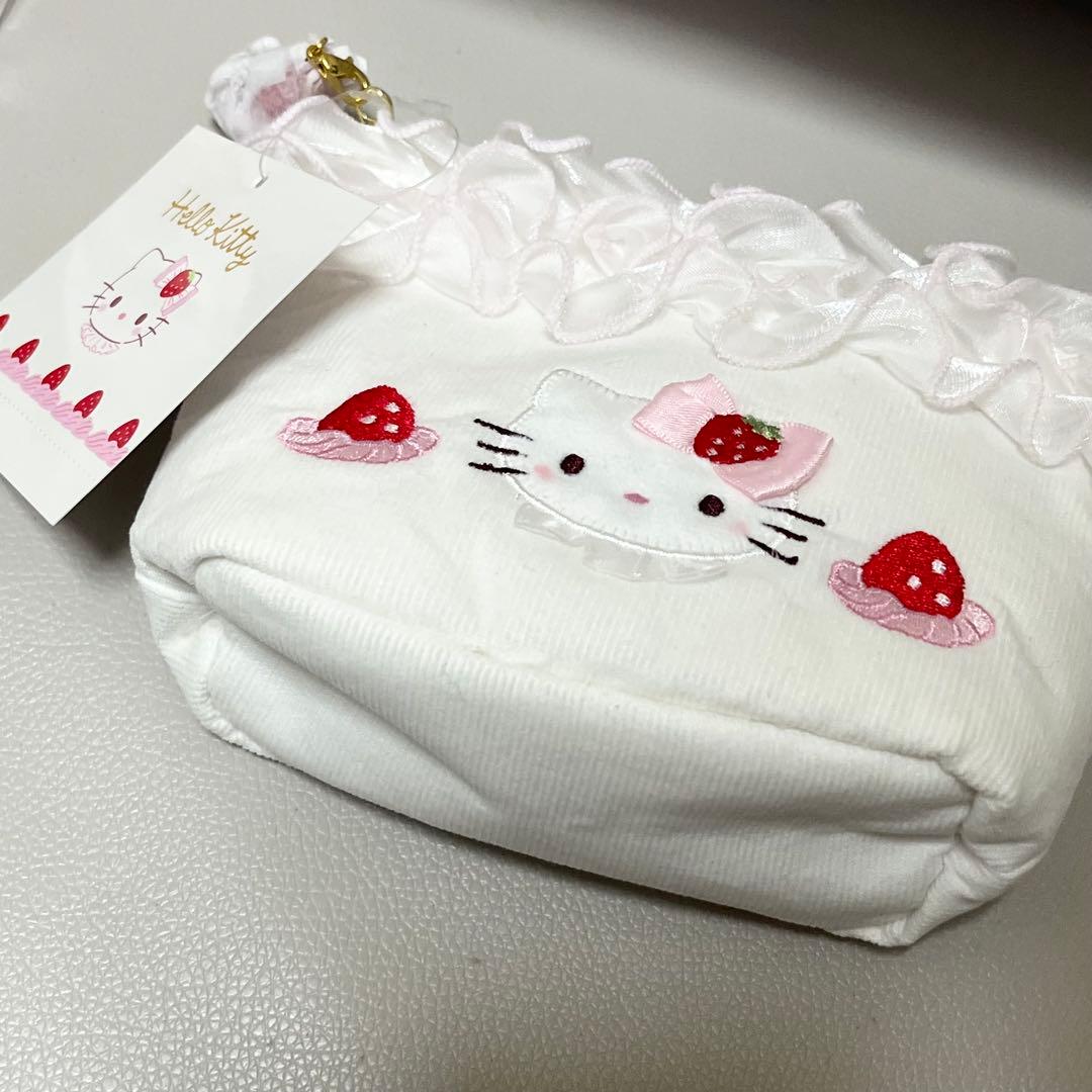 新品 サンリオいちごホイップケーキデザインシリーズ ぬいぐるみ ポーチセット