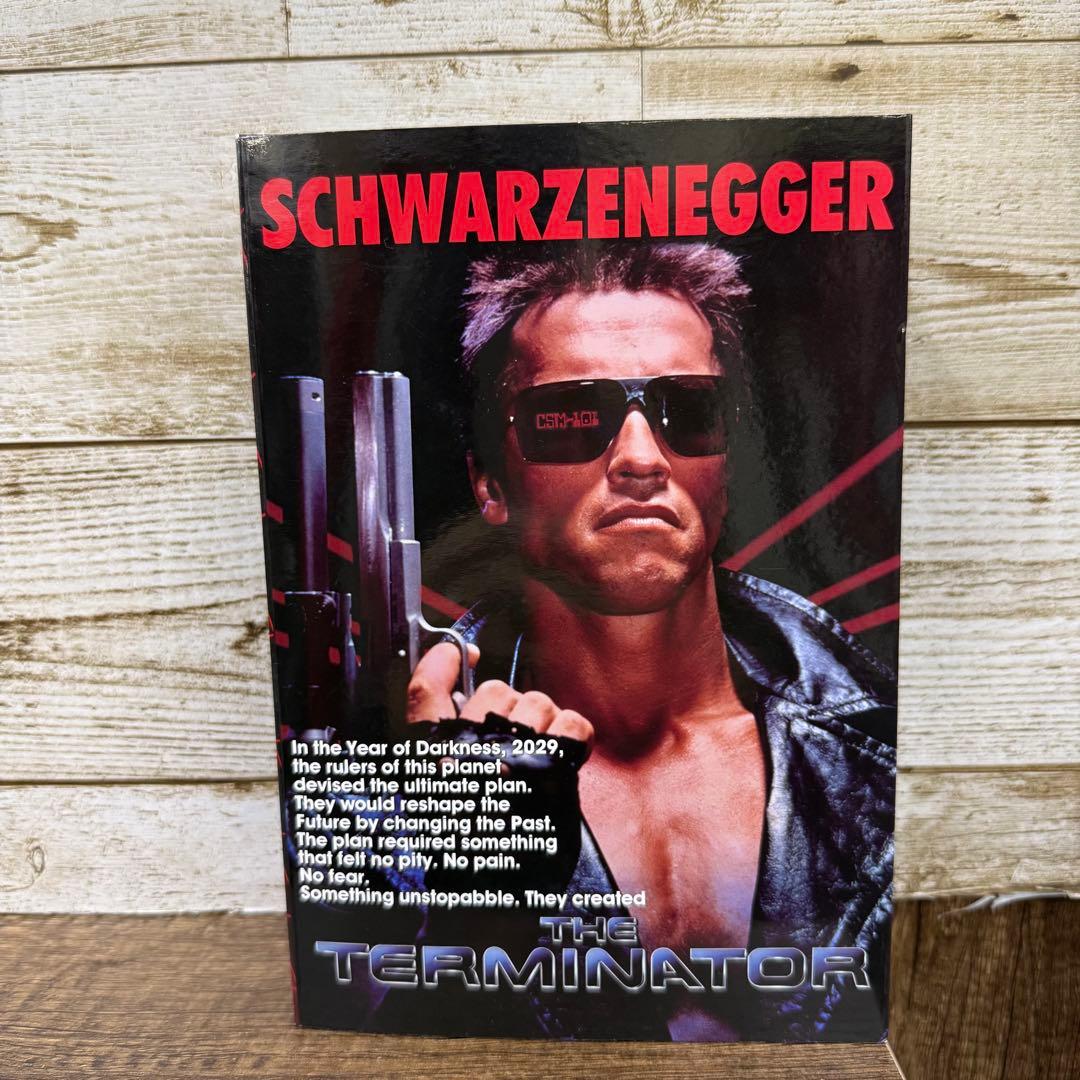 NECA ターミネーター シュワルツェネッガー フィギュア