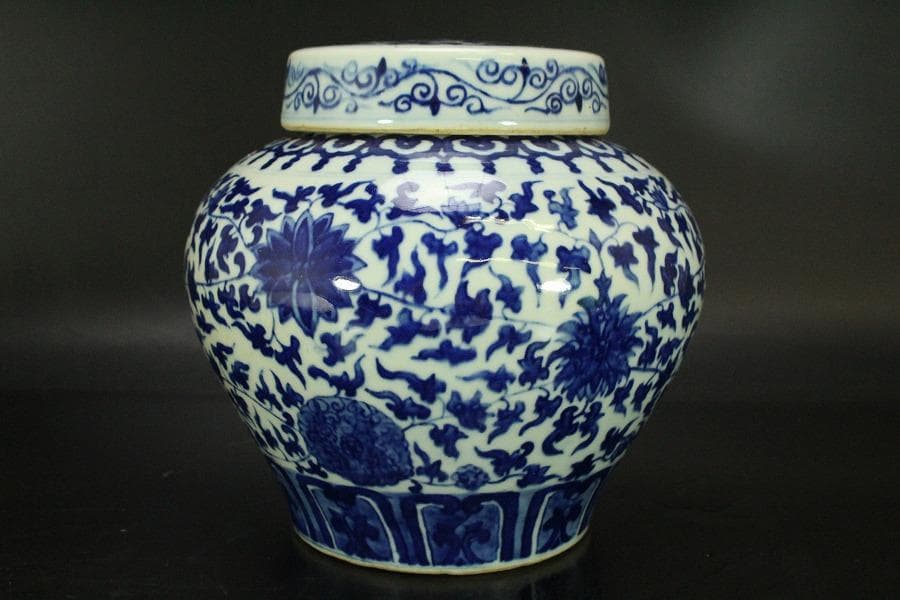 中国美術 青花 染付 纏枝蓮花紋 蓋壷(LC643)