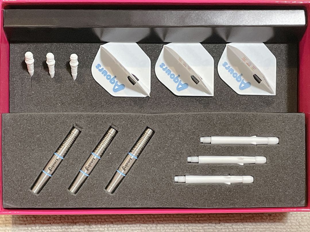 未使用 ダーツライブ ラブライブ！ ダーツセット アクア Aqours ダーツ