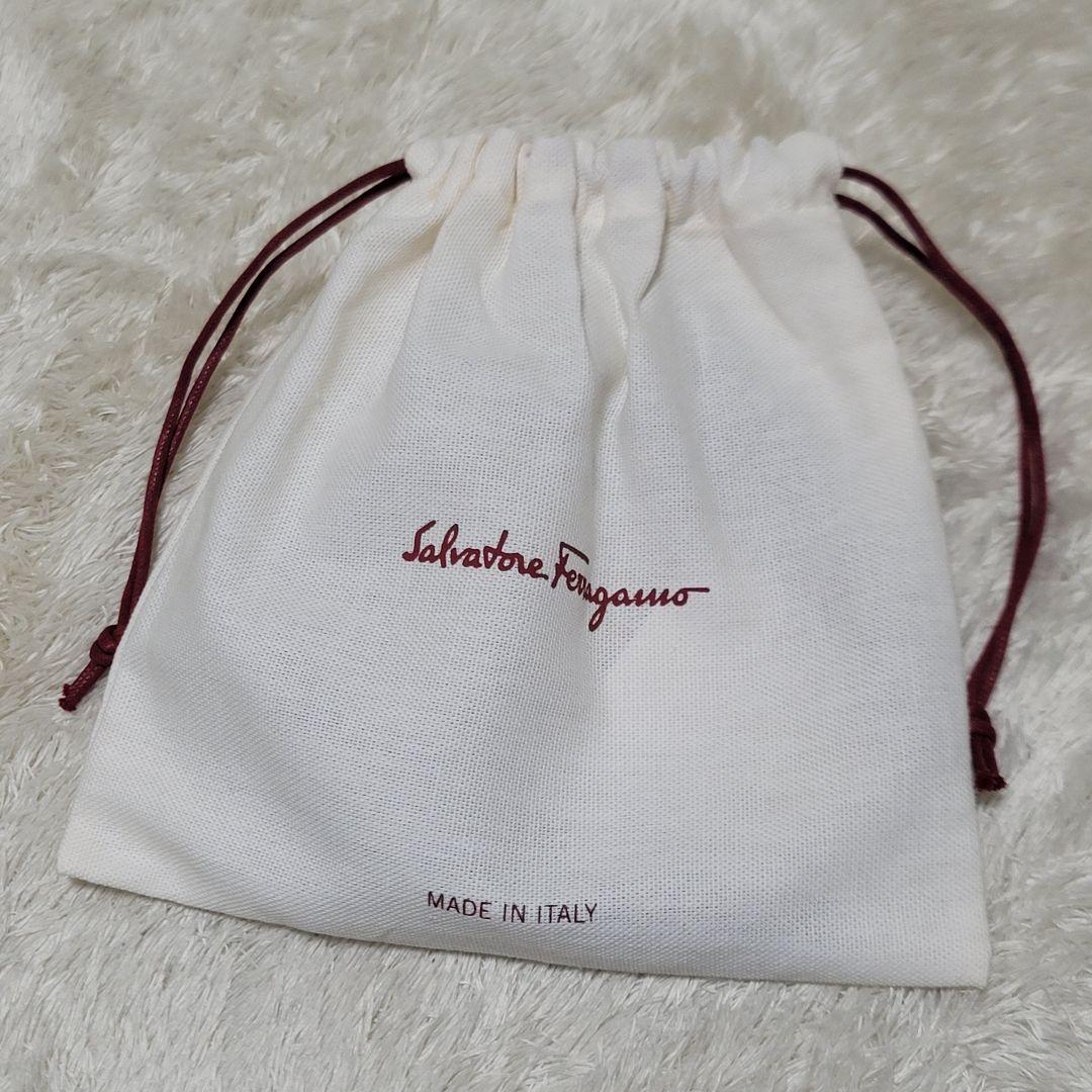 美品✨フェラガモ ヴァラ カチューシャ ブラック ゴールド金具 保存袋