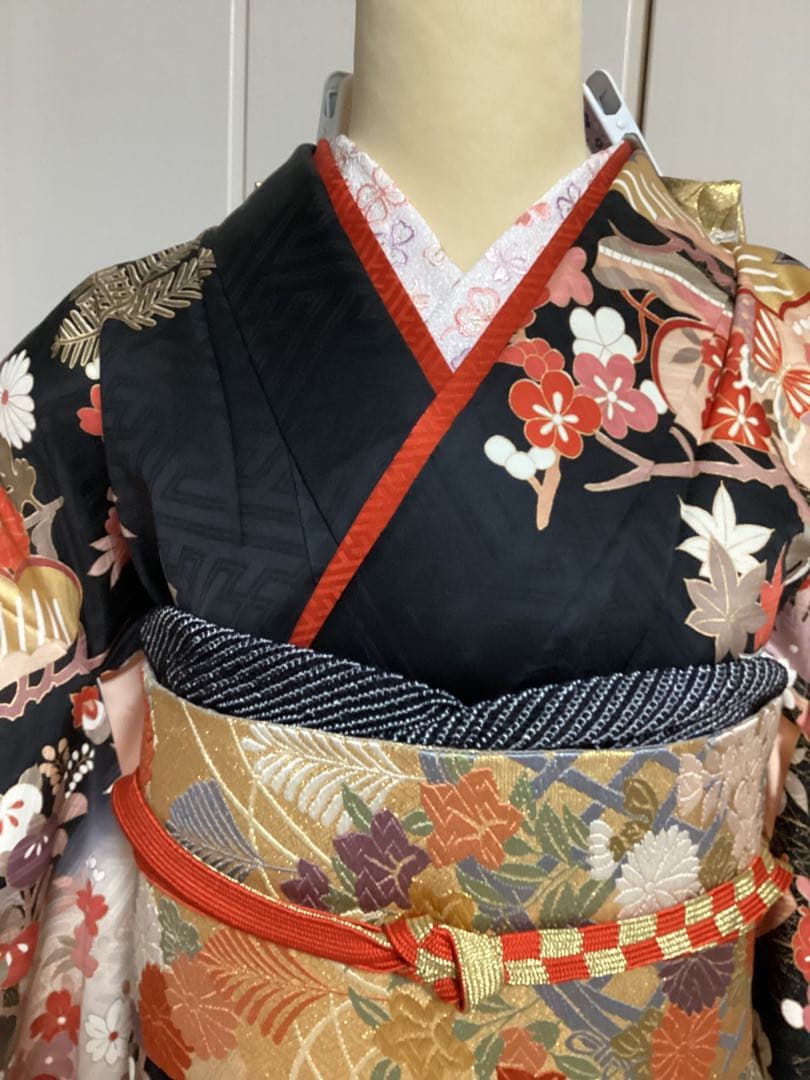 黒地に古典柄の正絹振袖コーディネートセット 長襦袢　フルセット 身丈155
