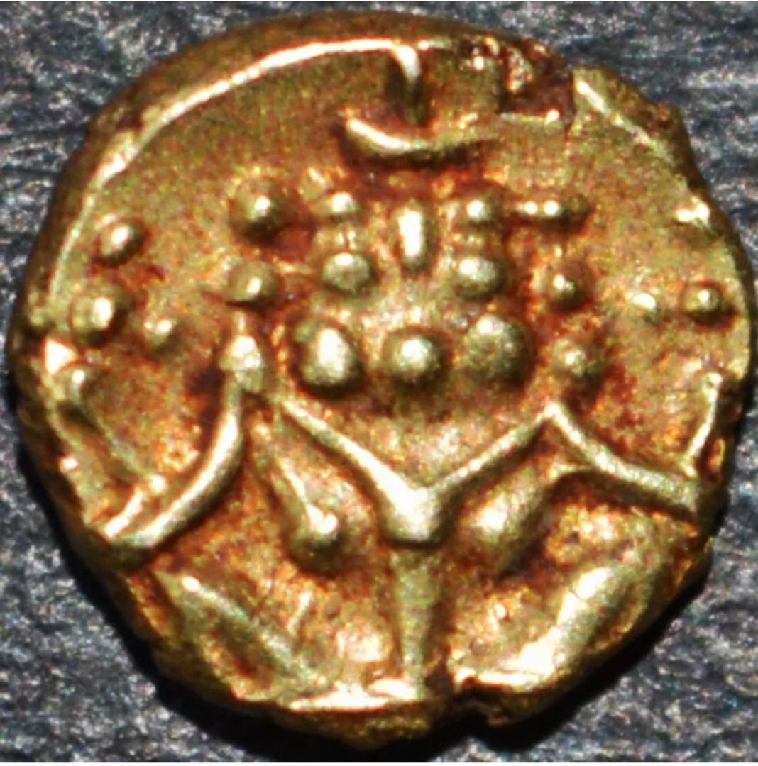 古代インド硬貨ゴールドファナム金貨