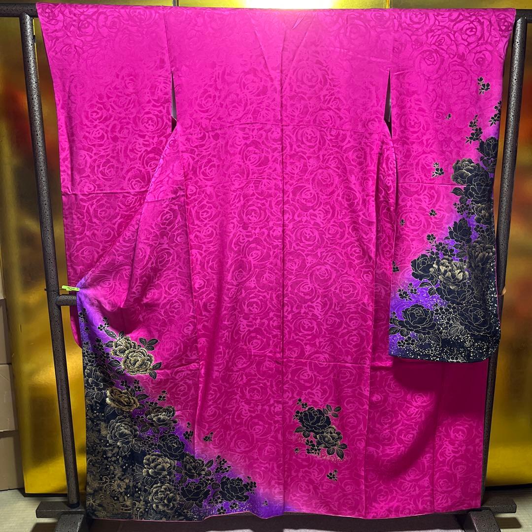 振袖　正絹　成人式　ローズピンク　黒薔薇　ばら