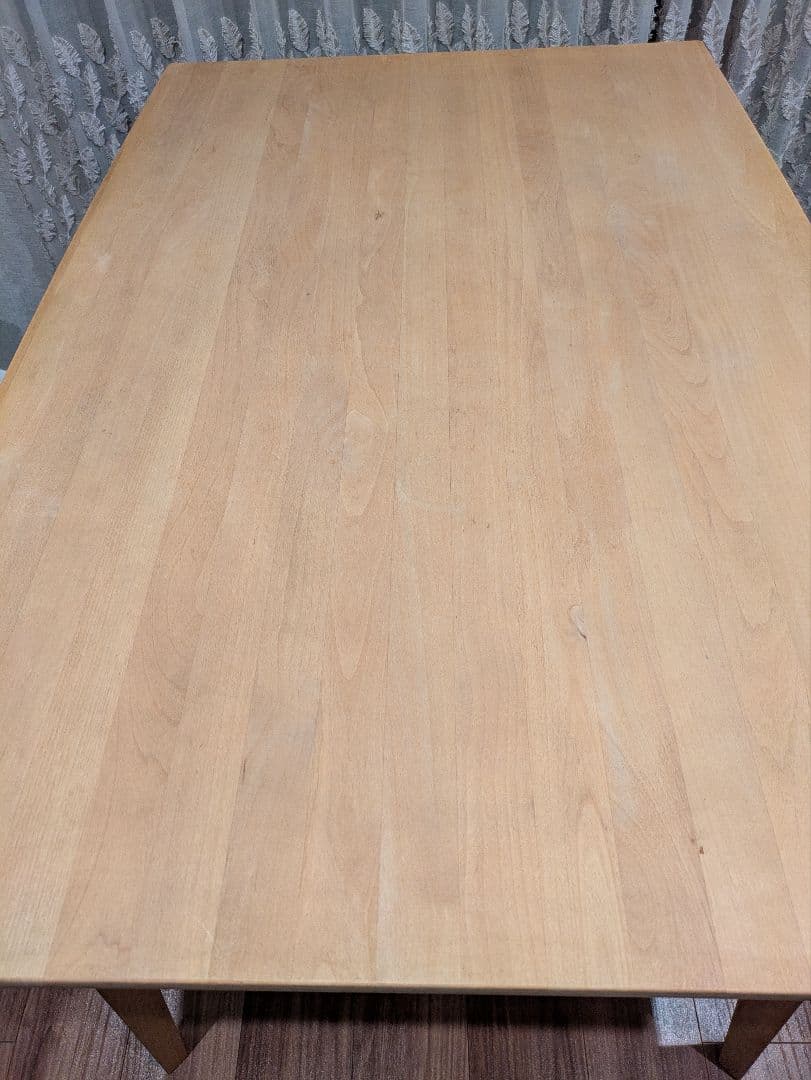 ダイニングテーブル　モモナチュラル