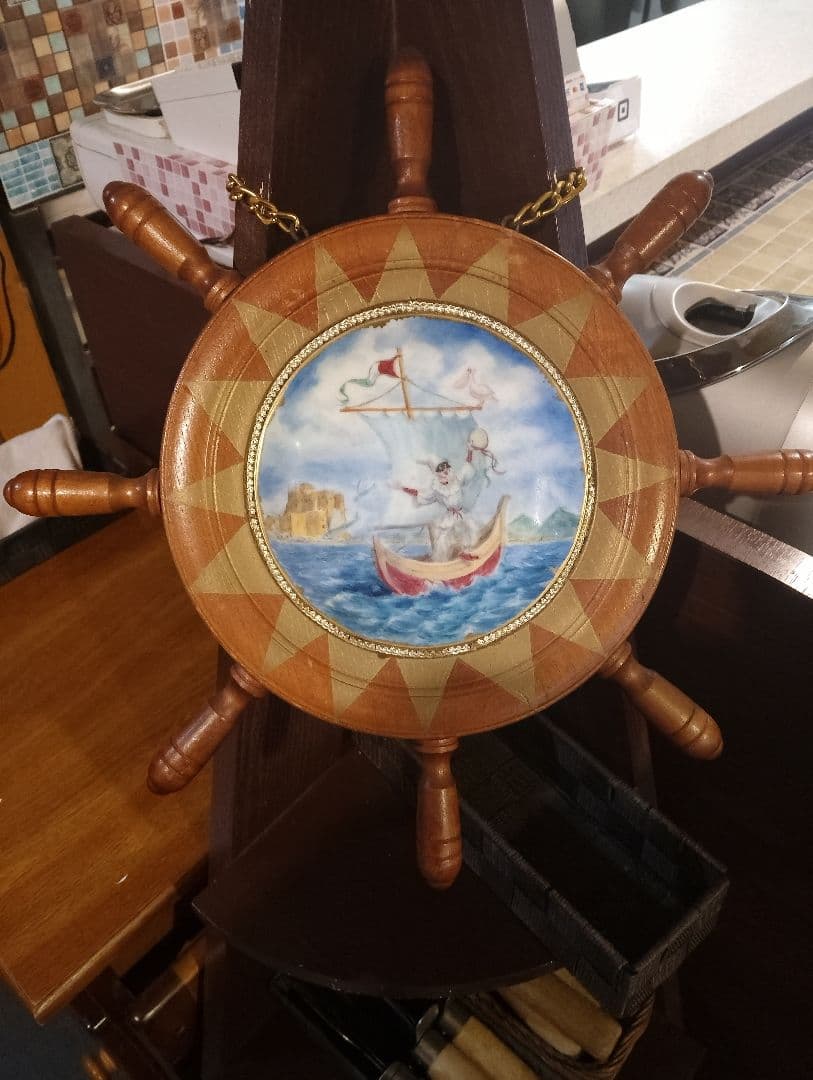 荒川リリーさん作　プルチネッラ　木製ハンドル付き絵皿　デシモーネ　ヴィエトリ