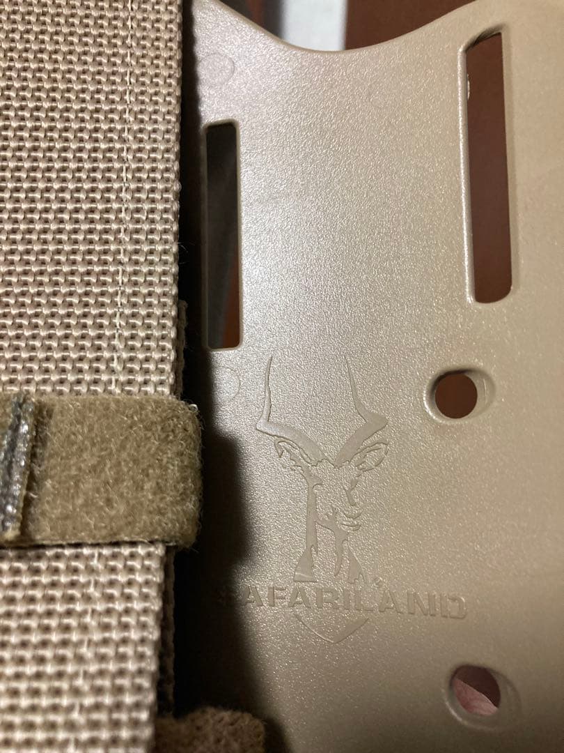 Safariland タンカラー ホルスター（左利き用）