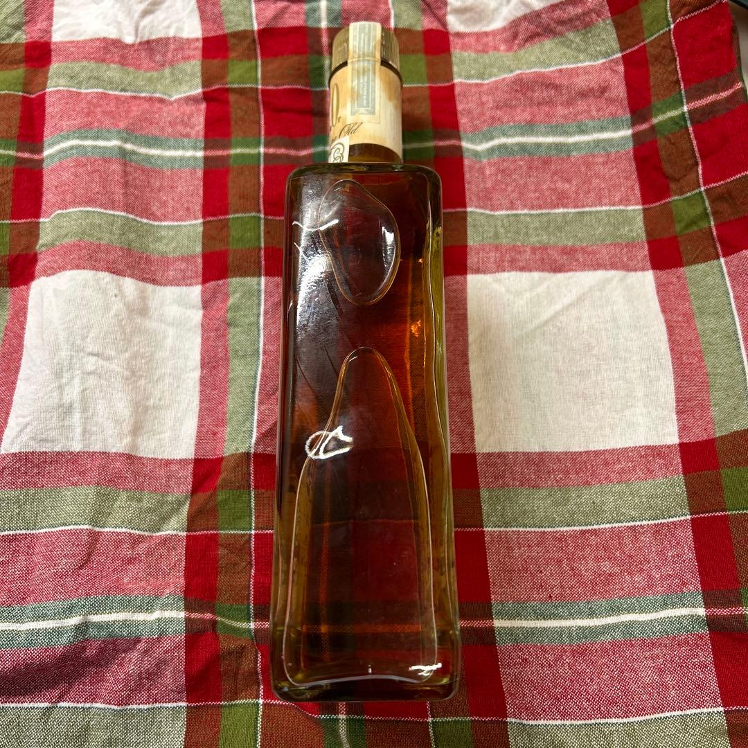 希少価値20年保管C.E.O17年カナディアンウイスキー