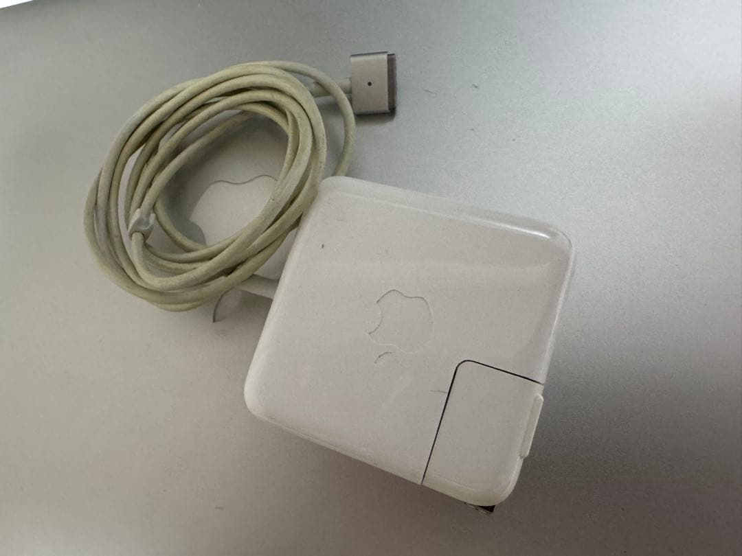 Apple MacBook Air 13インチ (2017) 本体　箱付き