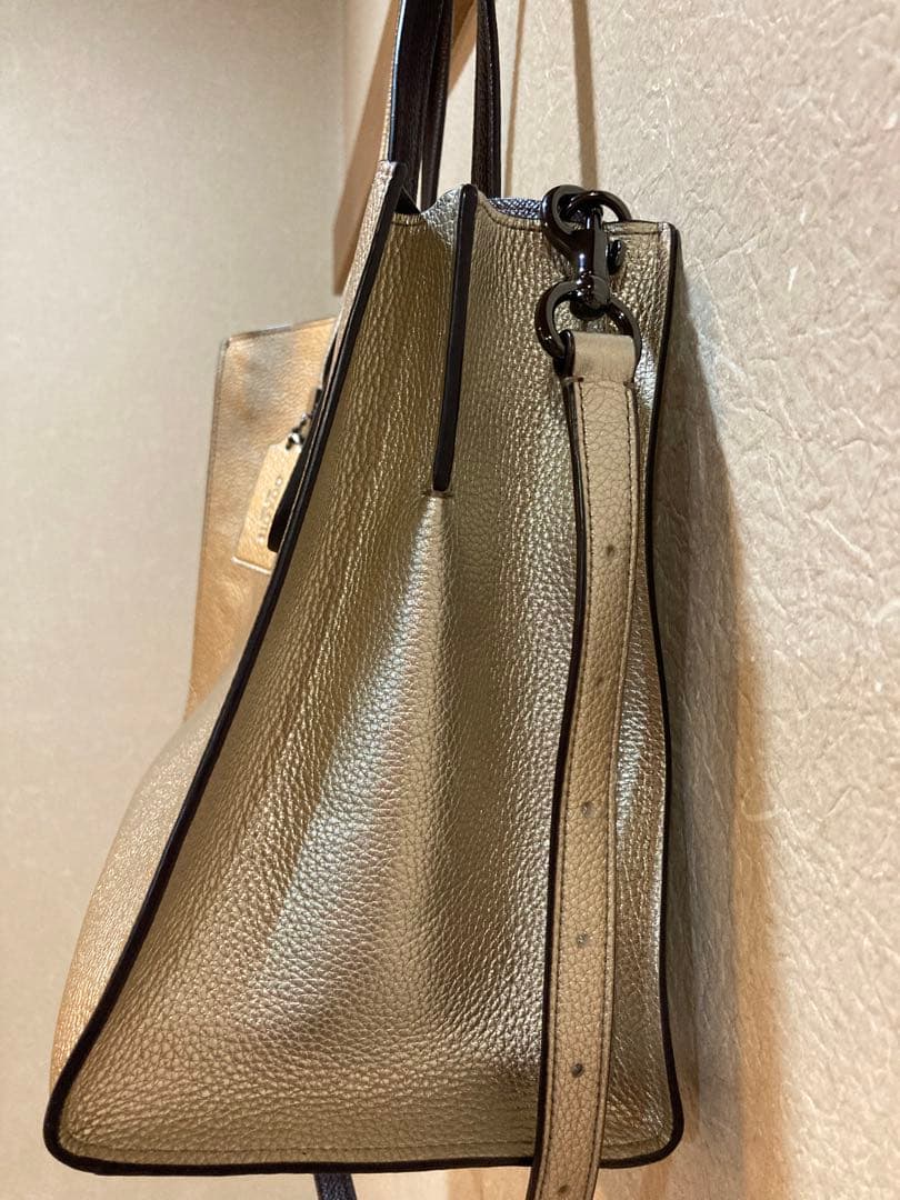 coach コーチ　2wayショルダーバッグ　レザー　ハンドバッグ　ゴールド