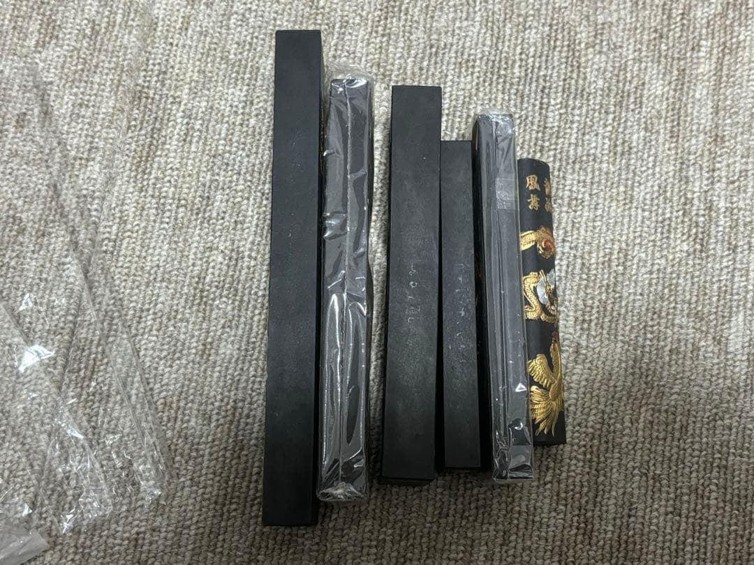 固形墨　書道用 中国墨 鉄斎翁書画寶墨など　6つ　未使用