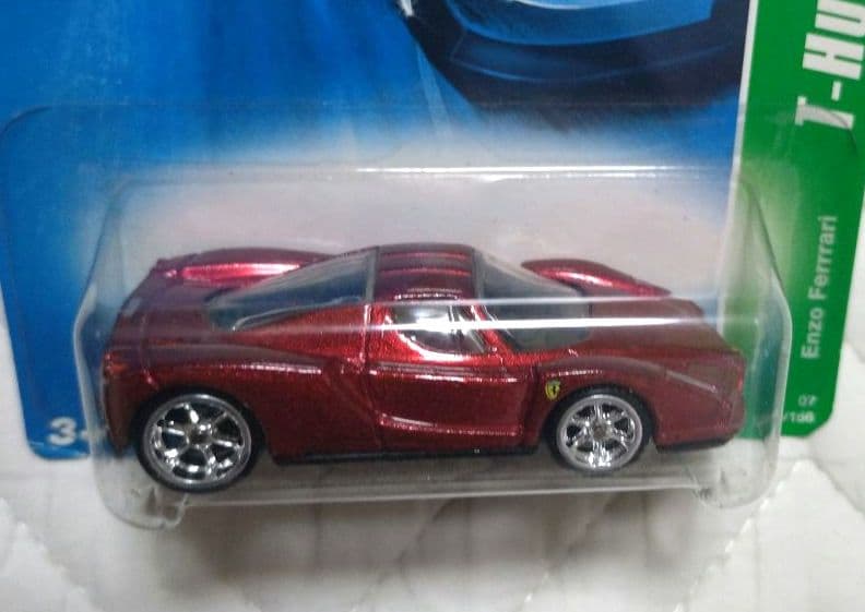 エラー品？ Hot wheels フェラーリ エンツォ スーパートレジャー