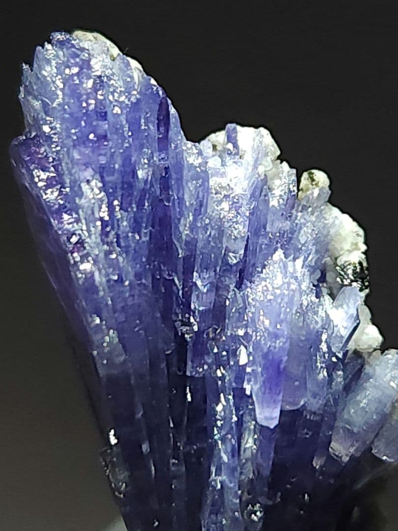 レア✨天然非加熱 スプレータイプ タンザナイト＆カルサイト共生原石