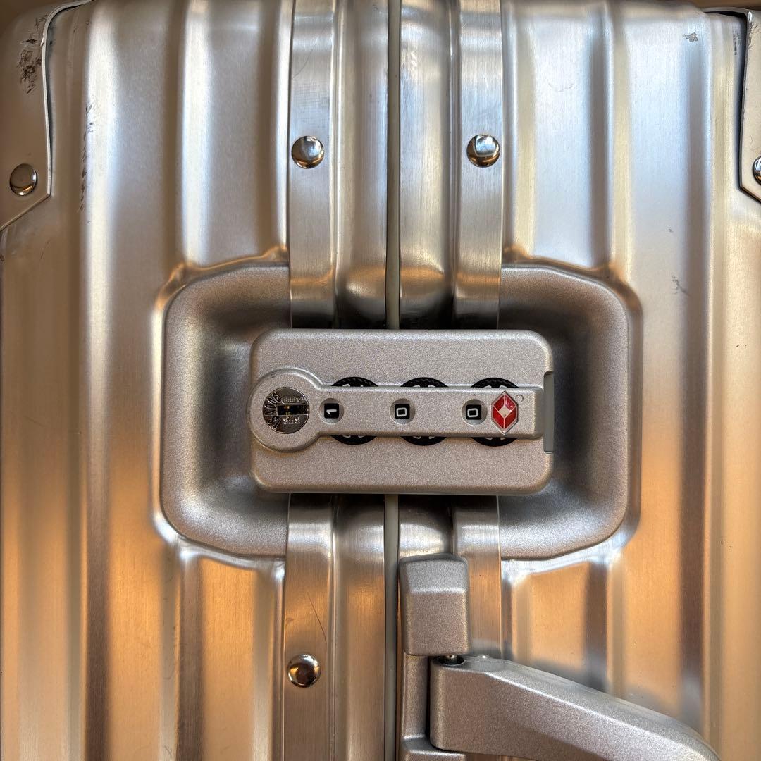 リモワ　トパーズ　RIMOWA TOPAS 45L 4輪