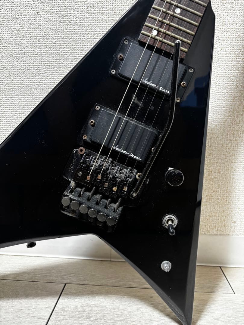 Jackson Dinky エレキギター ブラック ギターケース付き