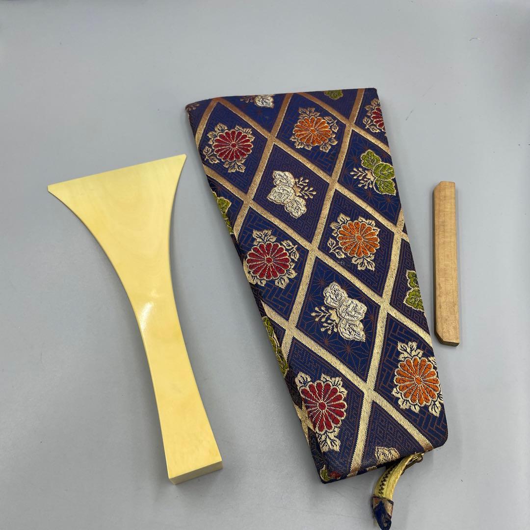 239ヴィンテージ 天然素材　三味線バチ　重さ約116g