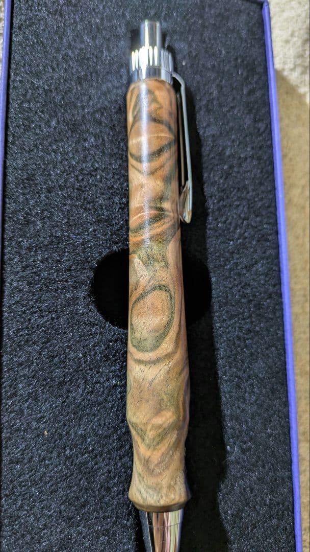 木軸ペン　chry leather　黒檀　瘤杢　オーダー品