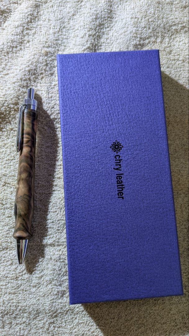 木軸ペン　chry leather　黒檀　瘤杢　オーダー品