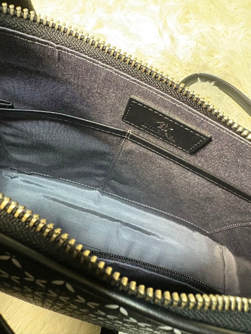 印傳屋 印伝 未使用級　ショルダー バッグ そよか 七宝　保存袋　箱付き