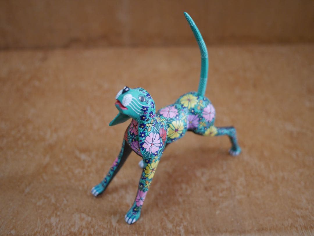 OAXACAN WOOD CARVING オアハカンウッドカービング　イヌ