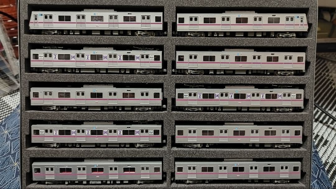 (営団)東京メトロ　8000系　8110編成　ラッピング加工品　マイクロエース