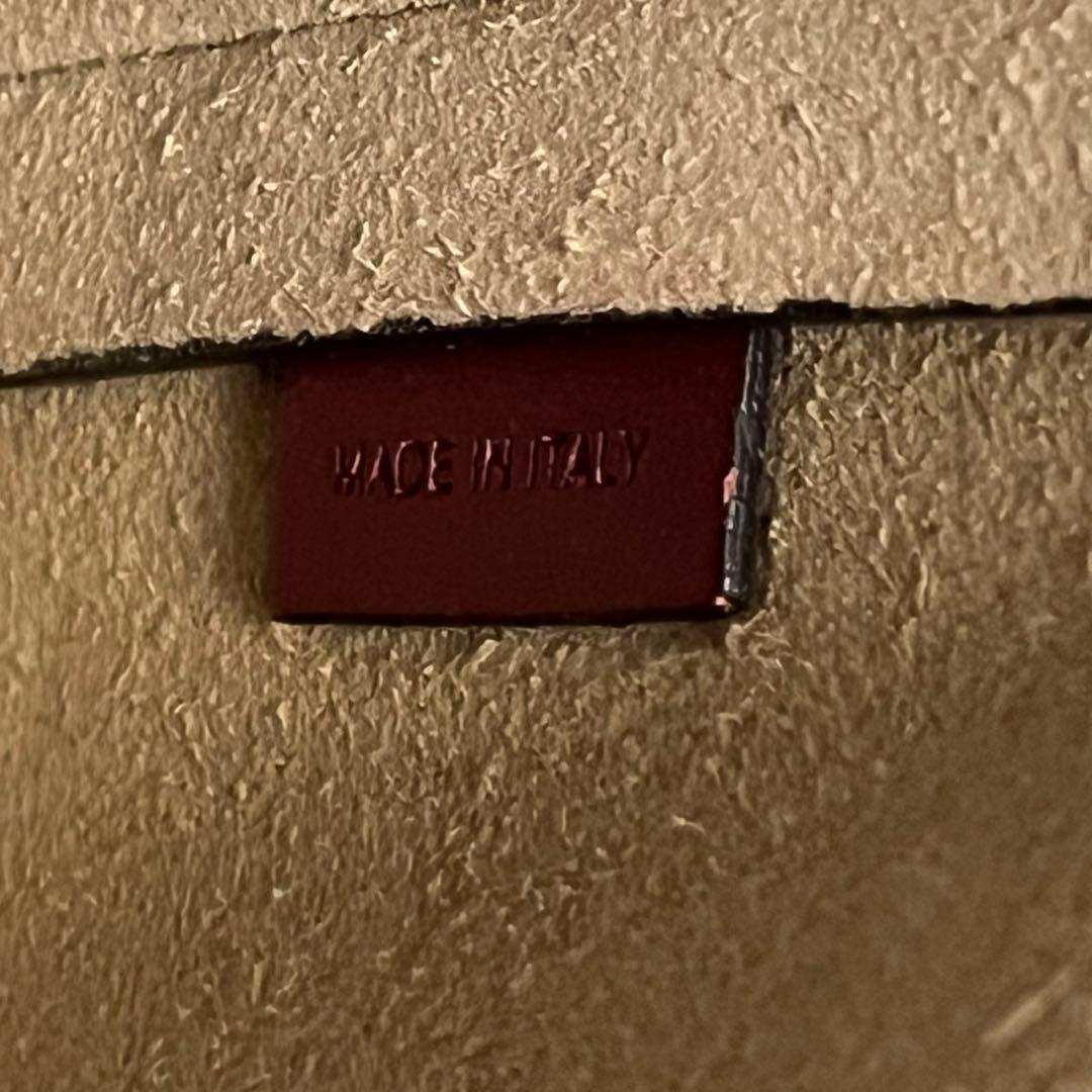 極美品✨　MARNI マルニ　ショルダーバッグ　バケツバッグ　レザー　赤系