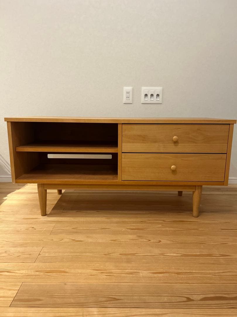 モモナチュラルのテレビ台