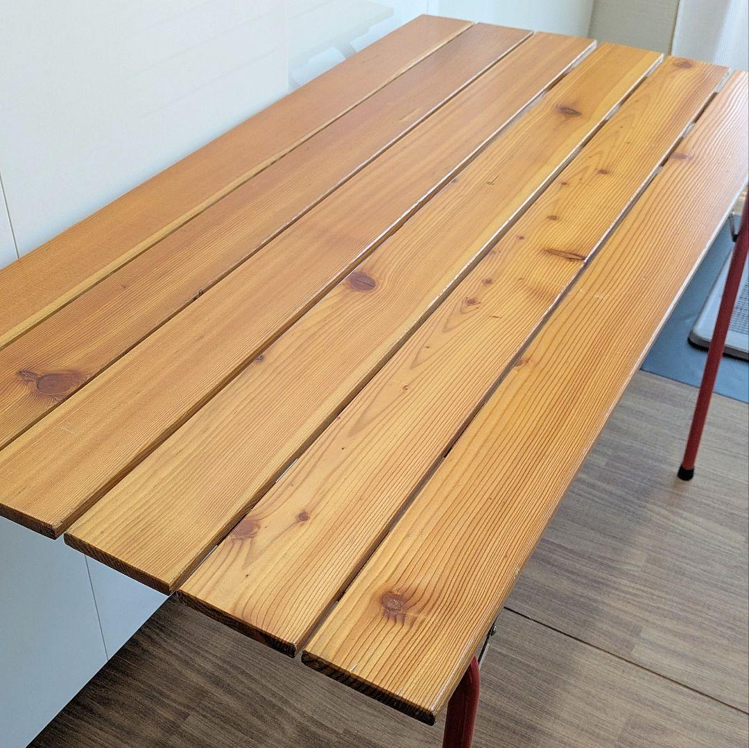 カステルメルリーノ　CASTELMERLINO 折りたたみ木製テーブル 赤脚