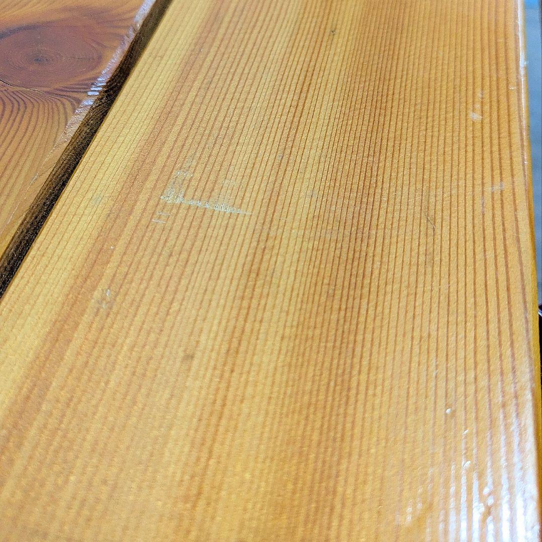 カステルメルリーノ　CASTELMERLINO 折りたたみ木製テーブル 赤脚