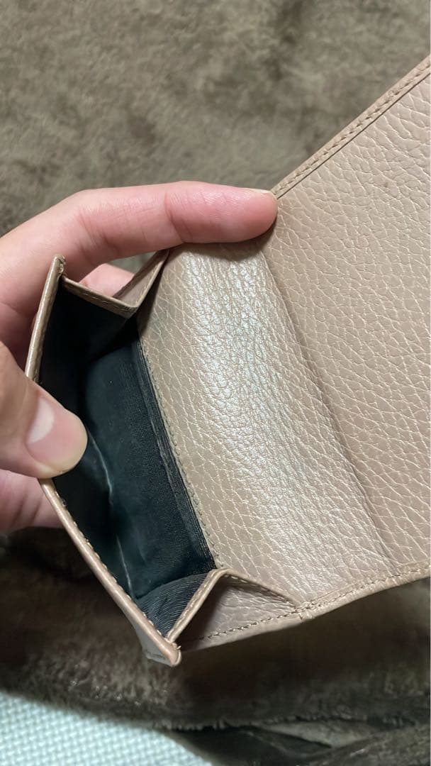 Gucci GGマーモント　ベージュ レザー三つ折り財布