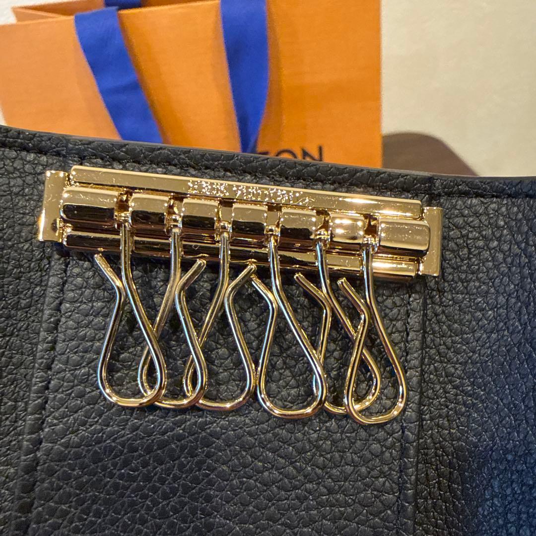 新品未使用LOUIS VUITTON キーケース