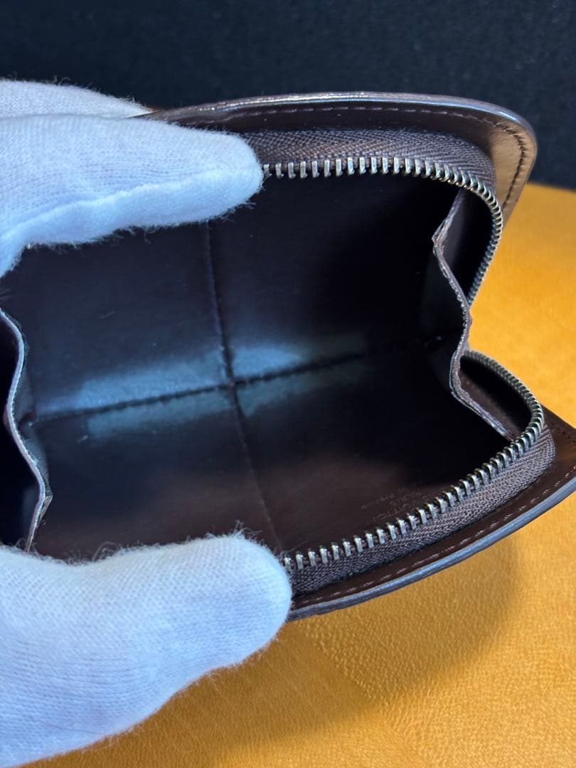 LVルイ・ヴィトン エピ ケース